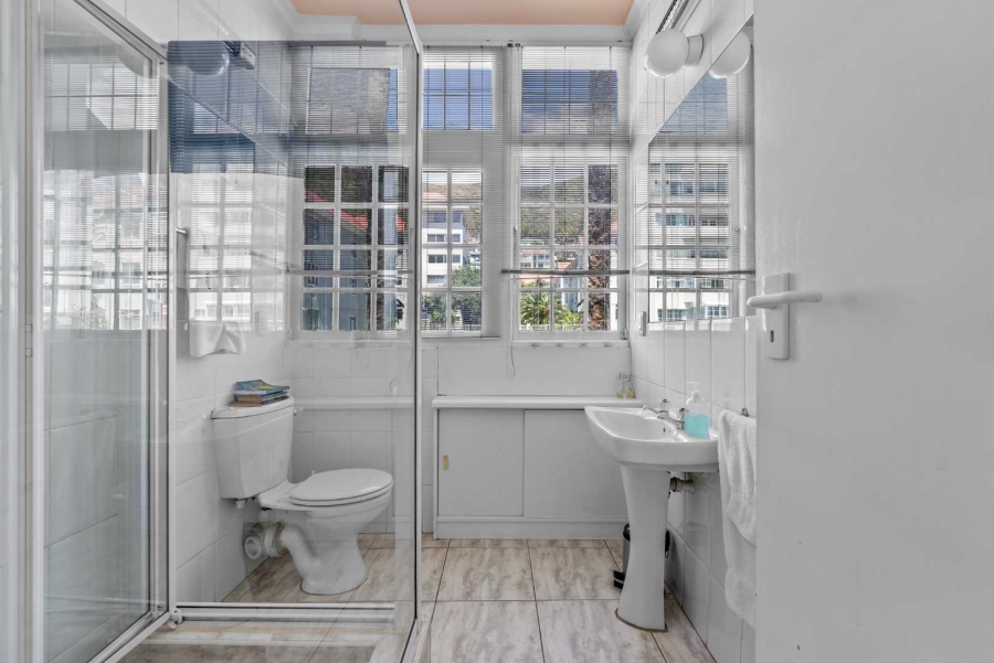 3 Bedroom Property for Sale in Green Point Western Cape